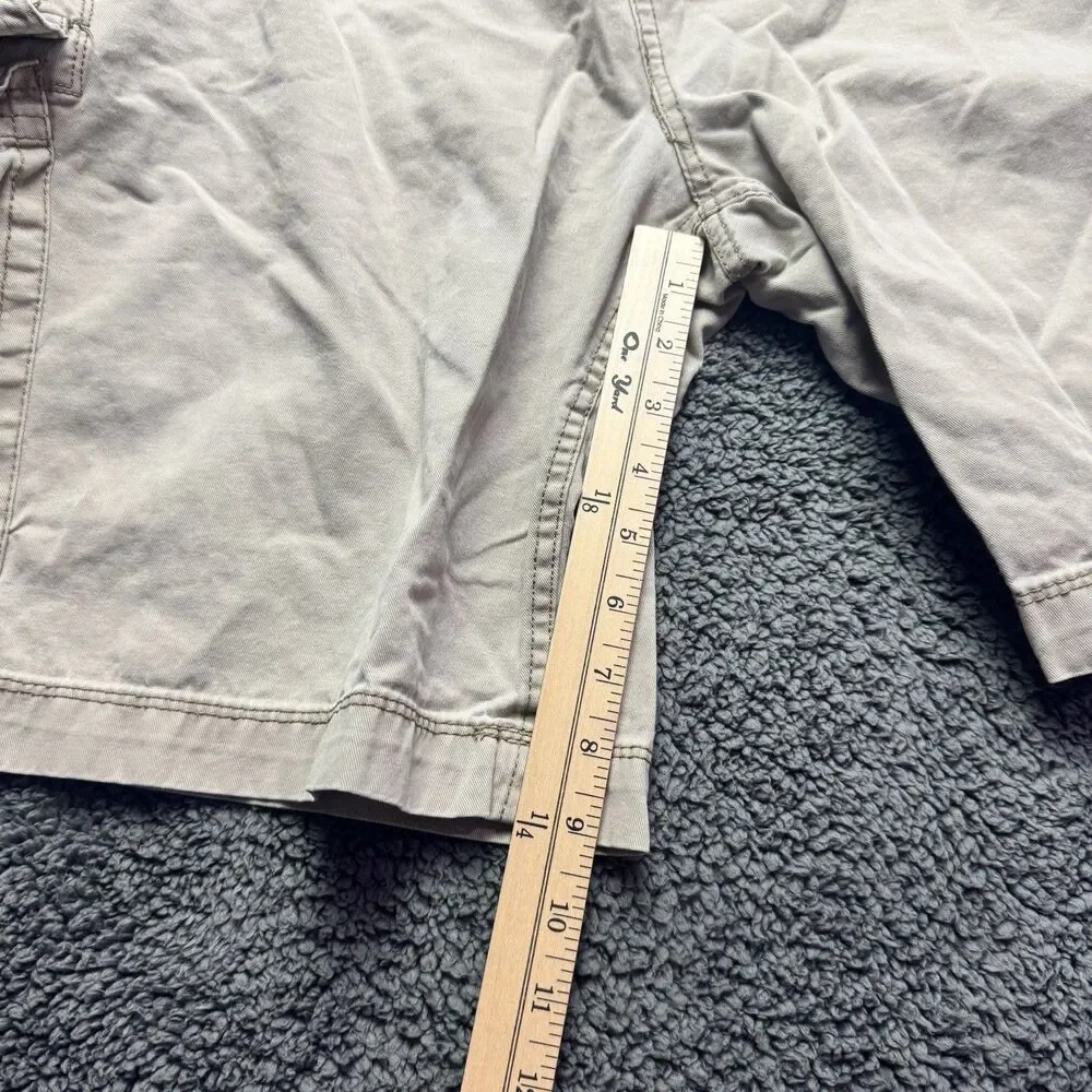 Foundry Supply Shorts Mens 46 Cargo Flap Pocket Outdoor Casual Stretch Tan Khaki